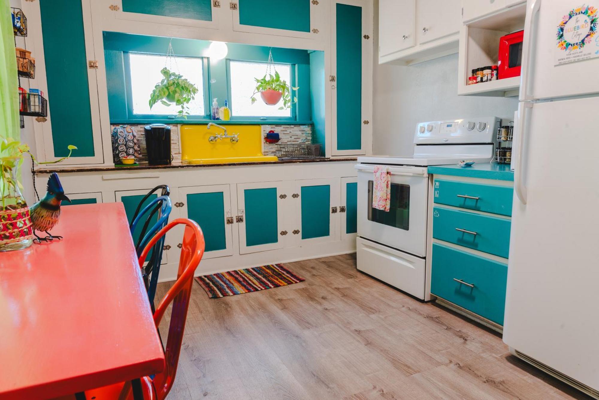 The Bluebird Cottage Style Cabin With Hot Tub Near Turner Falls And Casinos Davis Exterior foto
