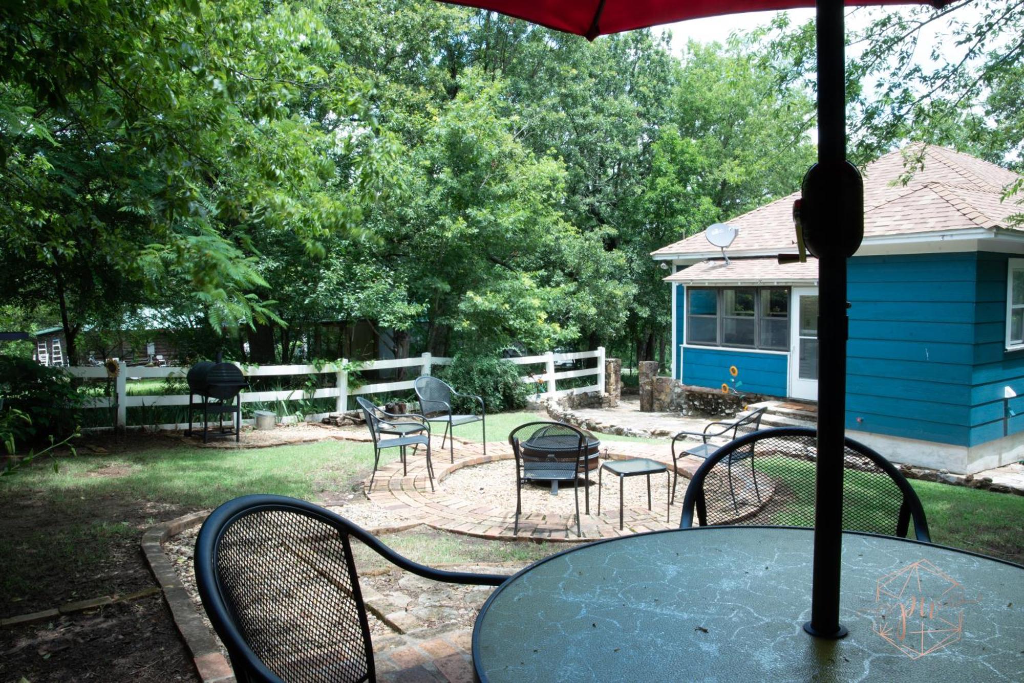 The Bluebird Cottage Style Cabin With Hot Tub Near Turner Falls And Casinos Davis Exterior foto